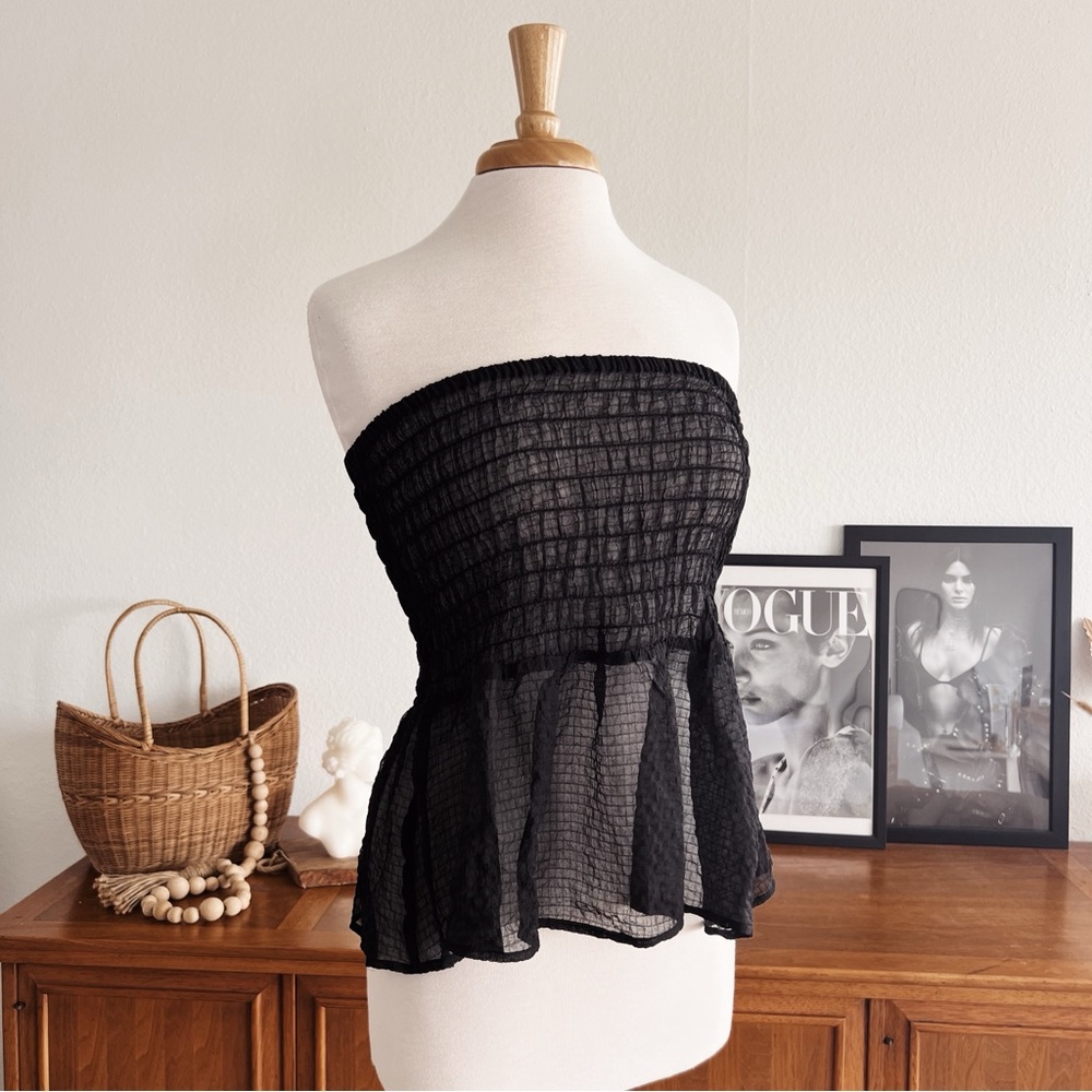 BLACK STRAPLESS STRETCHY TOP #0321